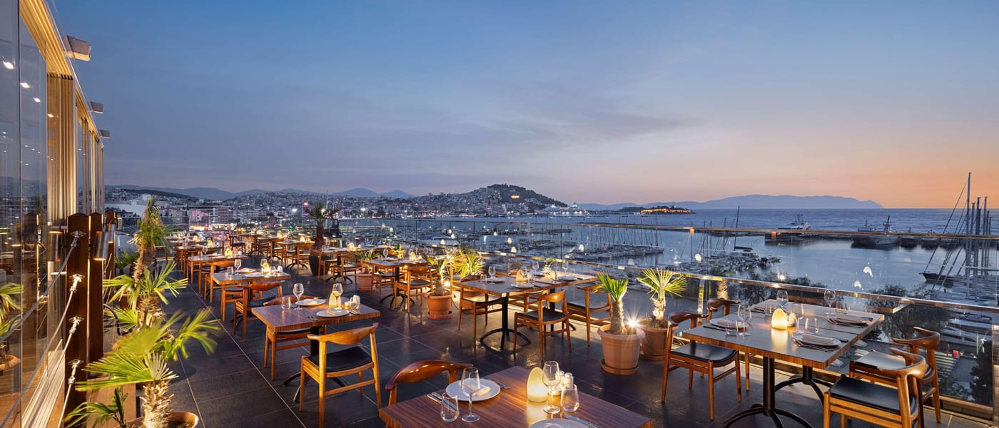 DoubleTree-by-Hilton-Kusadasi-Restaurant-23