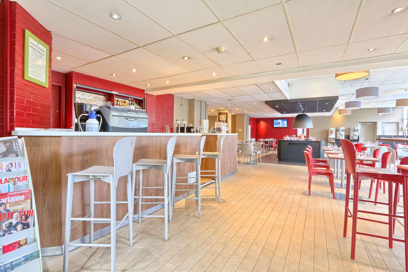 Campanile-Paris-Ouest---Nanterre---La-Defense-Restaurant-14