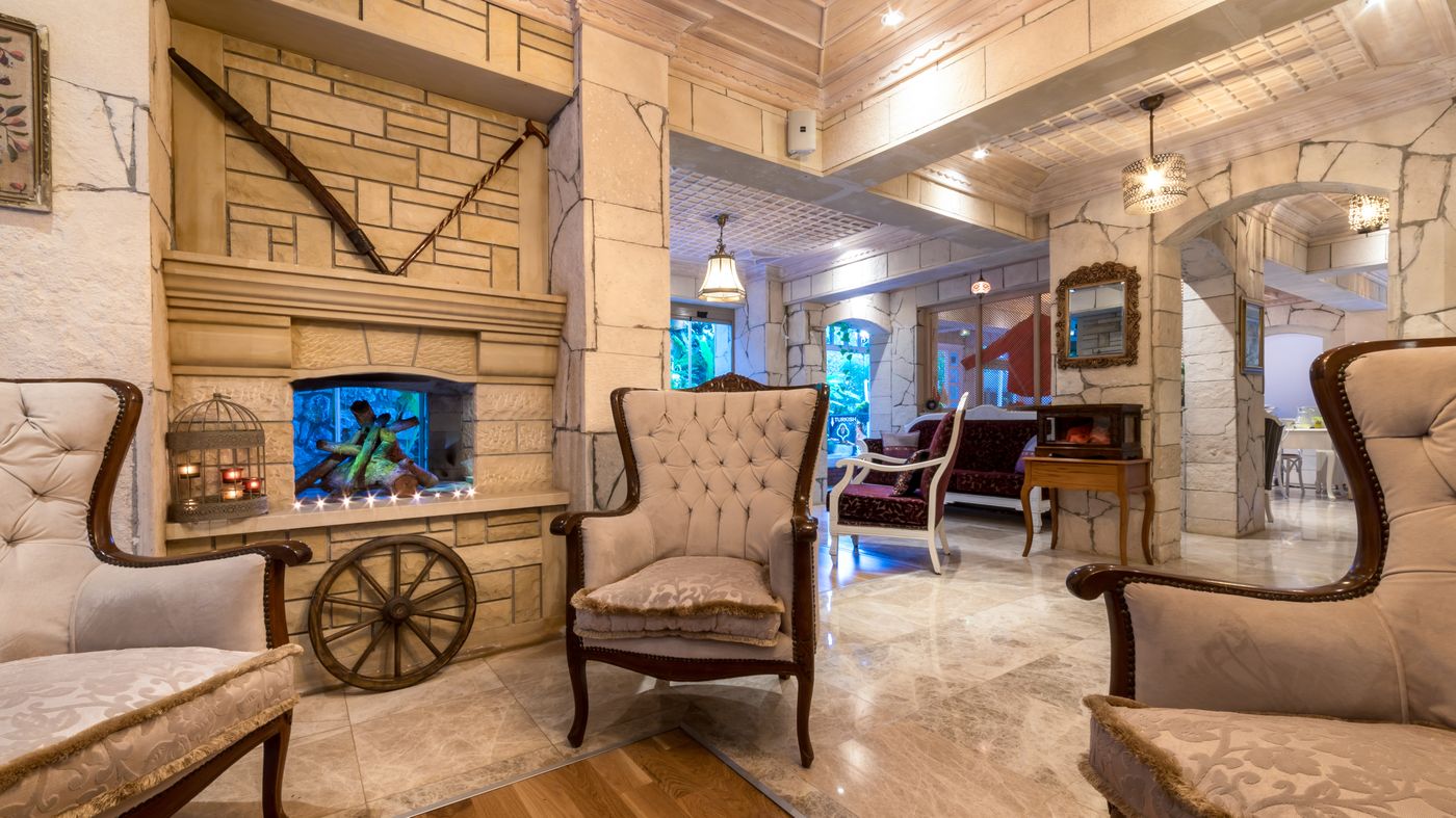 Petunya-Konak-Hotel-Lobby-25