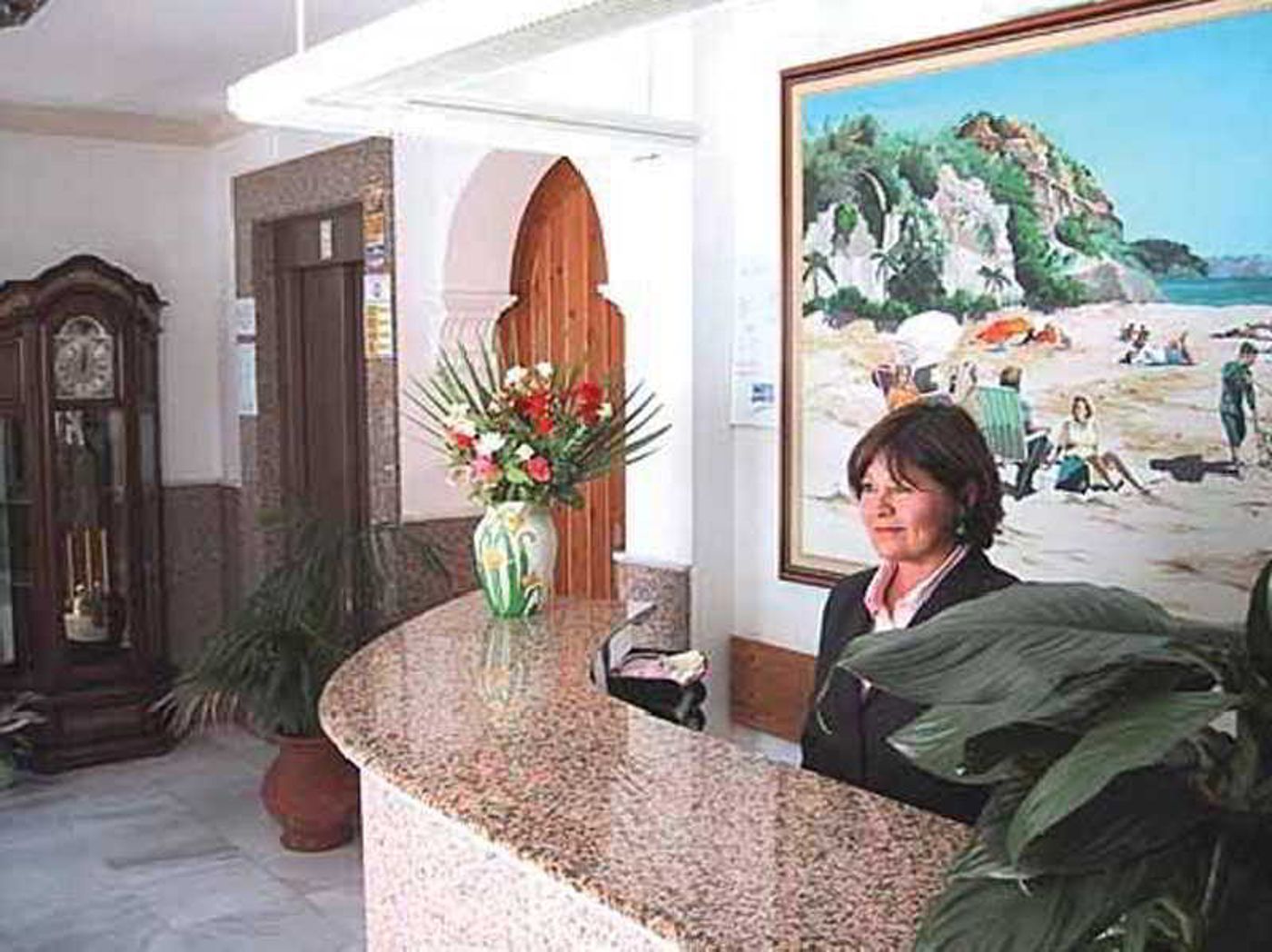 Jose-Cruz-Playa-Burriana-Lobby-22