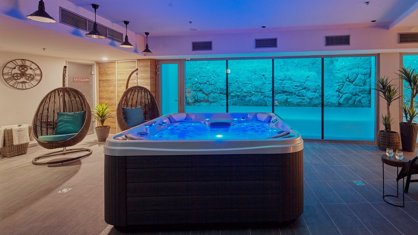 Hotel-Memories-OldTown-Pool-48