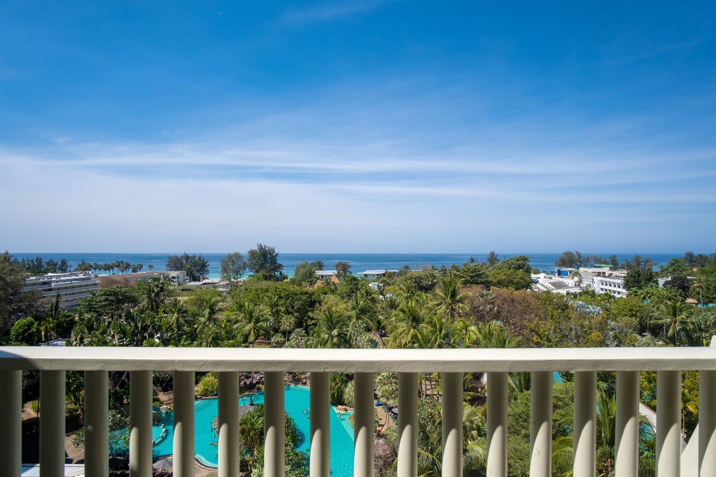 Movenpick-Resort---Spa-Karon-Beach-Phuket-Room-16