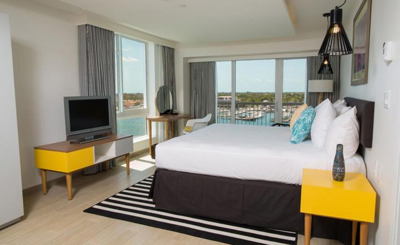 Warwick-Paradise-Island-Bahamas-Room-20