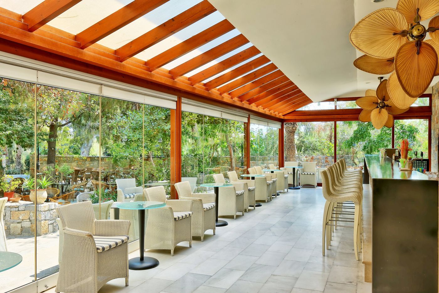 Apollonia-Beach-Bar-31