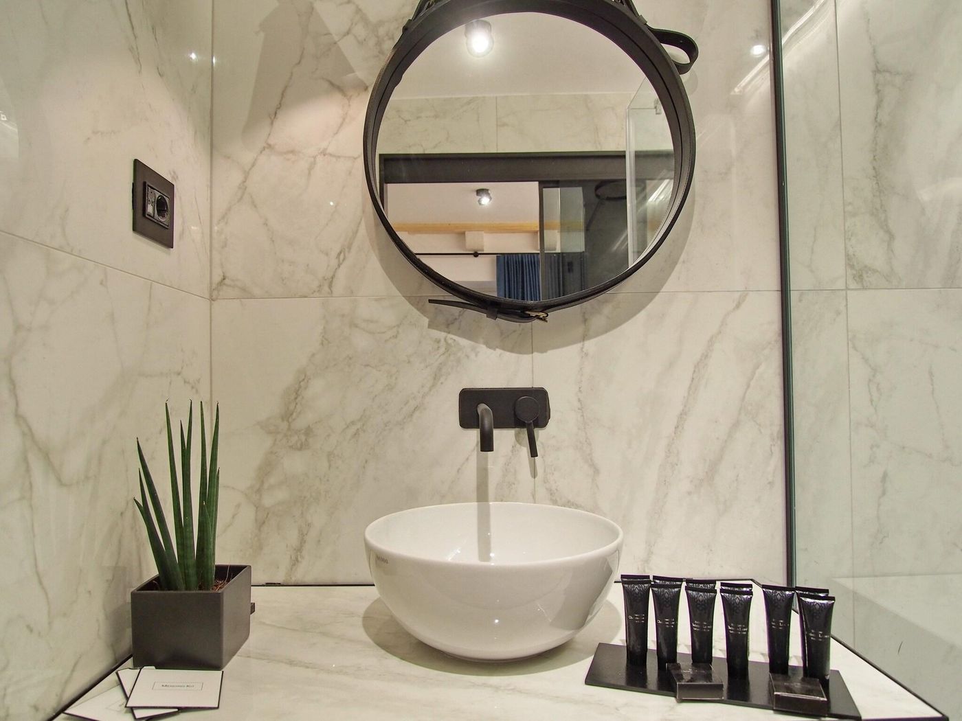 La-Vita-E-Bella-Ii-Room-52