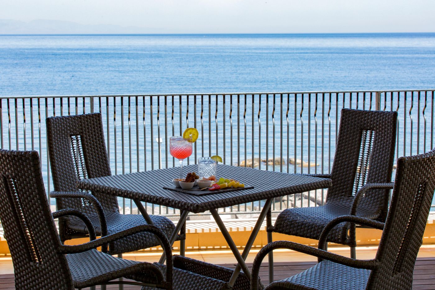 Grand-Hotel-Yachting-Palace-Terrace-17