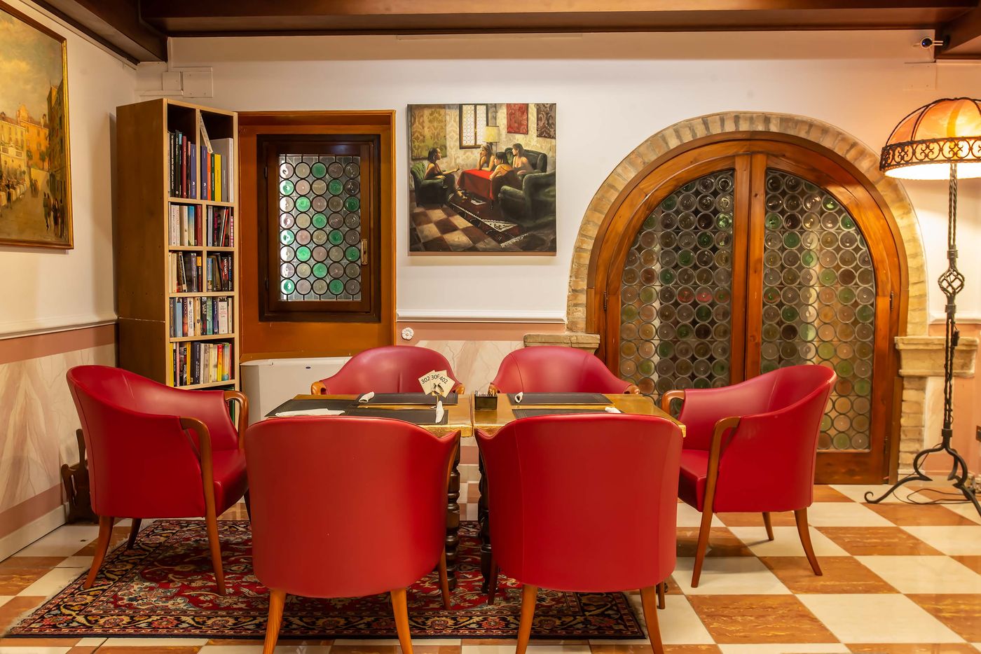 La-Fenice-et-des-Artistes-Bar-23