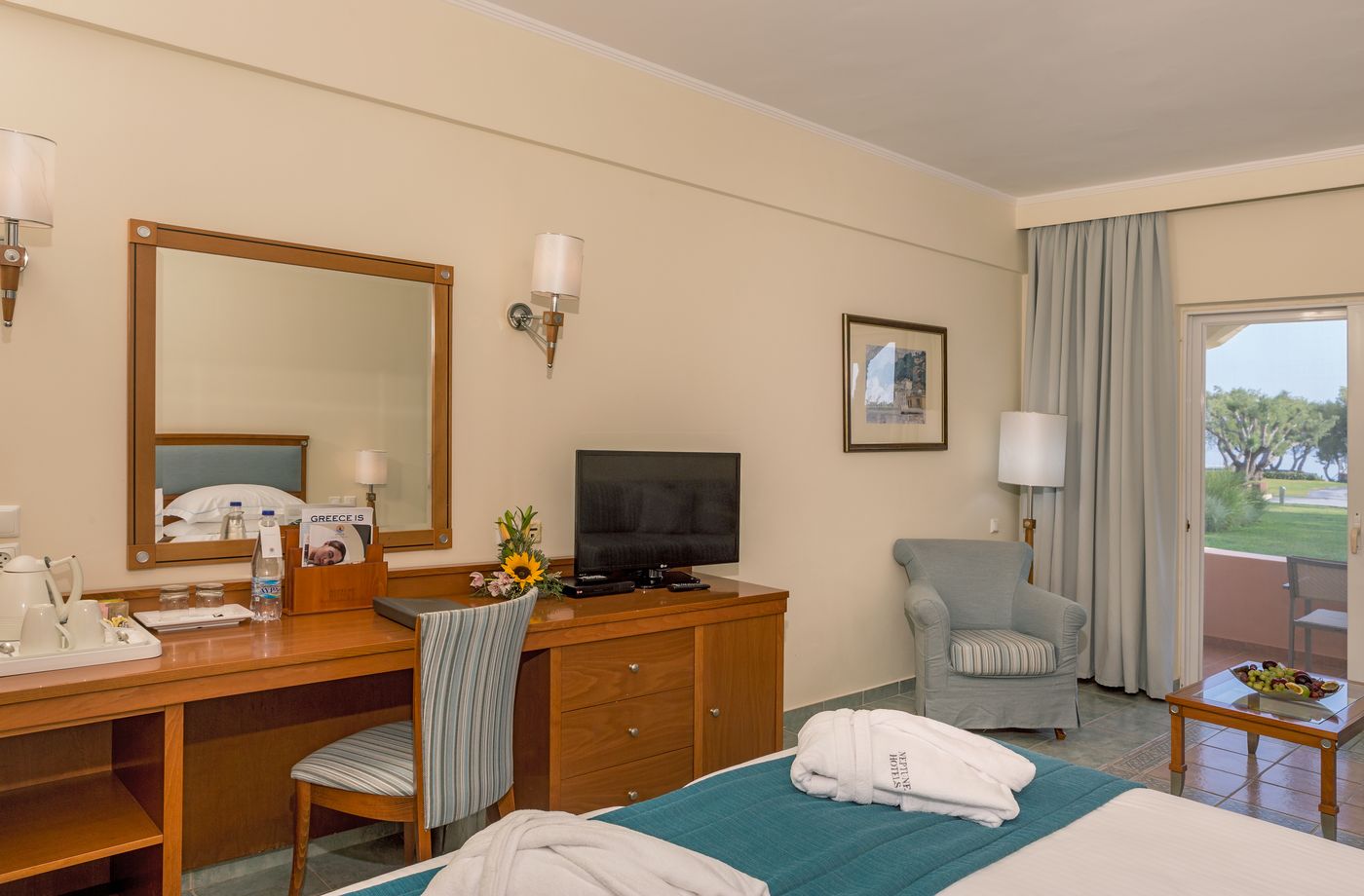 Neptune-Hotels---Resort--Convention-Centre---Spa-Room-33