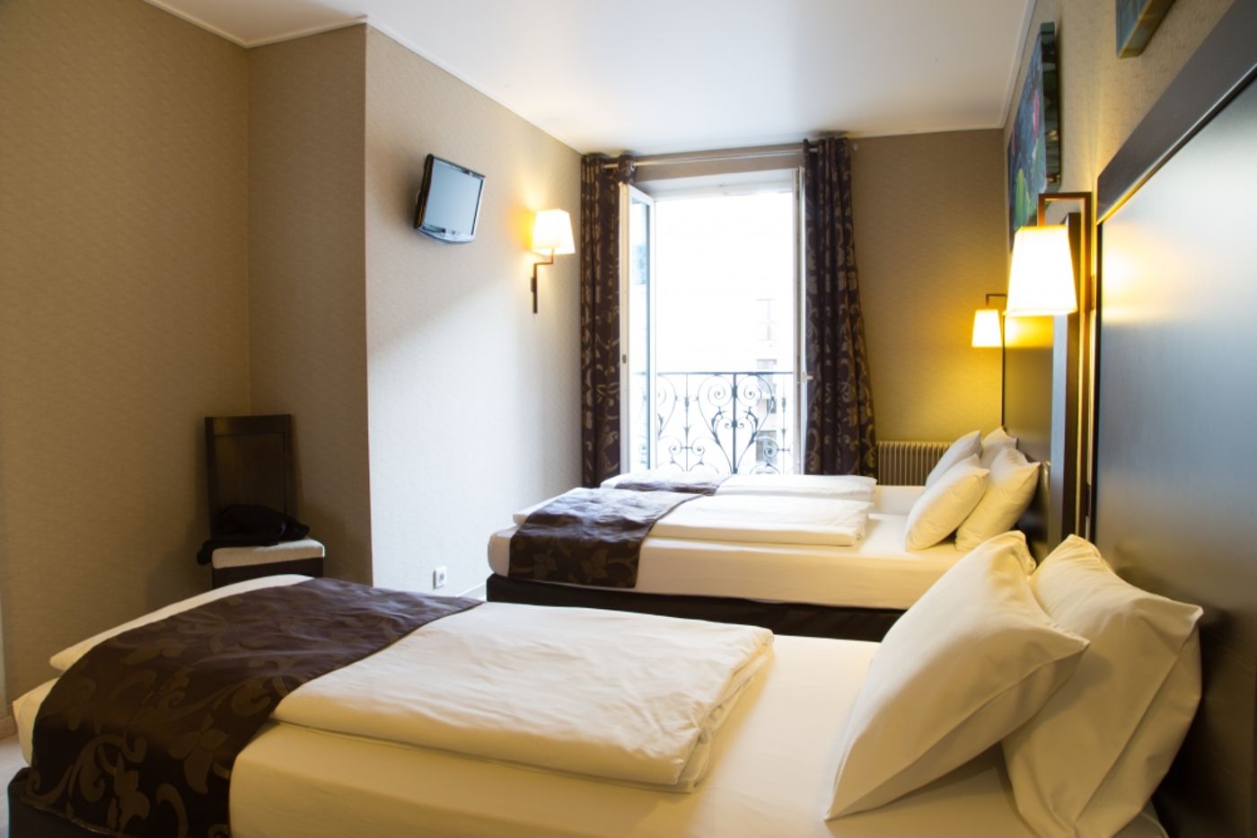 Hotel-Andre-Latin-Room-6