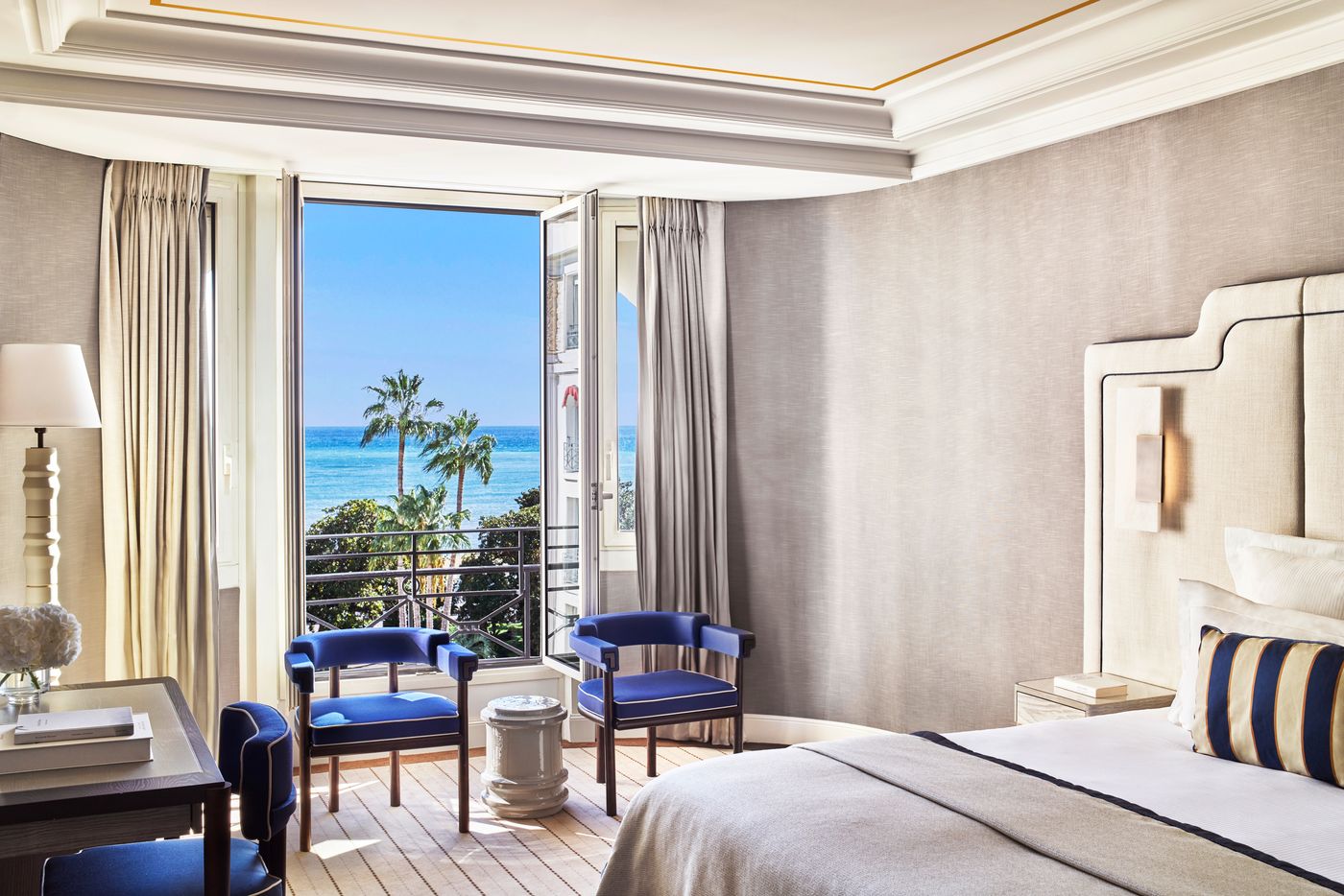 H----tel-Barri----re-Le-Majestic-Cannes-Room-23