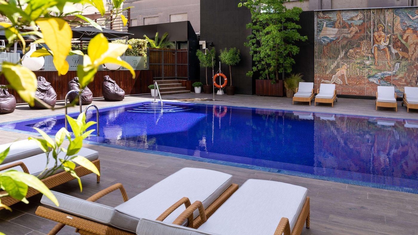 Hotel-Wellington-Madrid-Pool-89