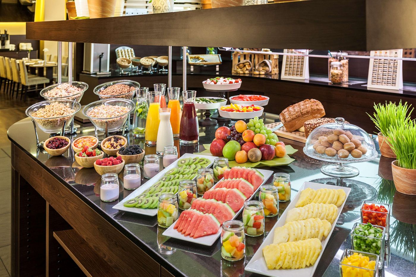 NH-Collection-Berlin-Mitte-am-Checkpoint-Charlie-Restaurant-56