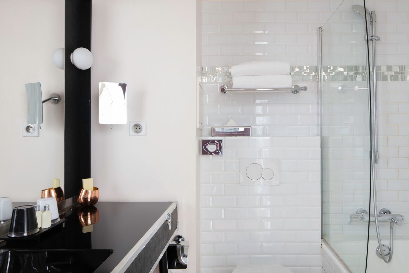 Le-123-Sebastopol-Astotel-Room-35