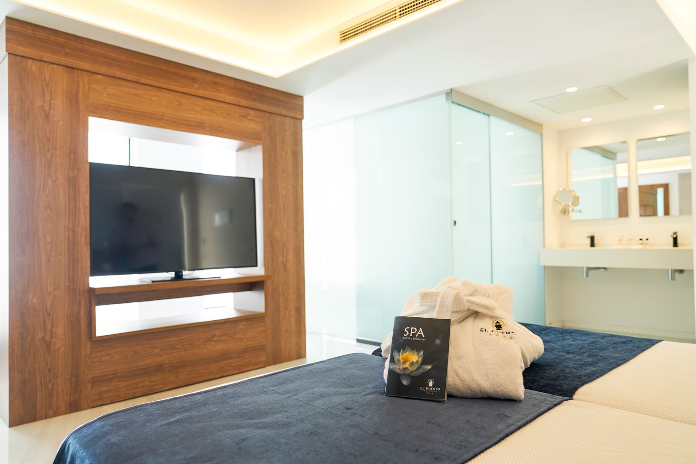 El-Puerto-Ibiza-Hotel---Spa-Room-45