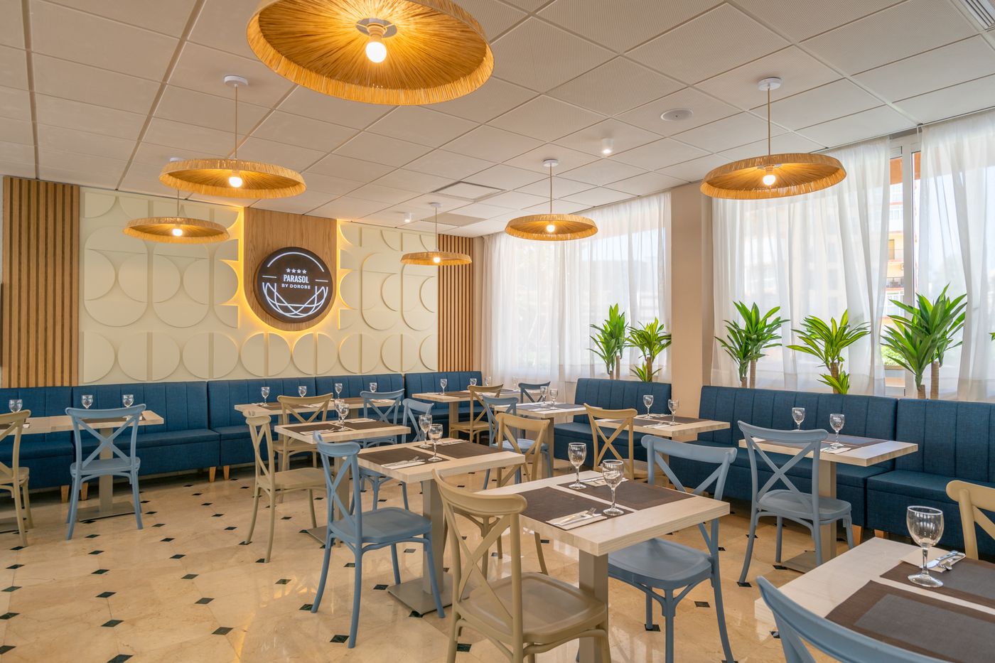 Parasol-Garden-Restaurant-56