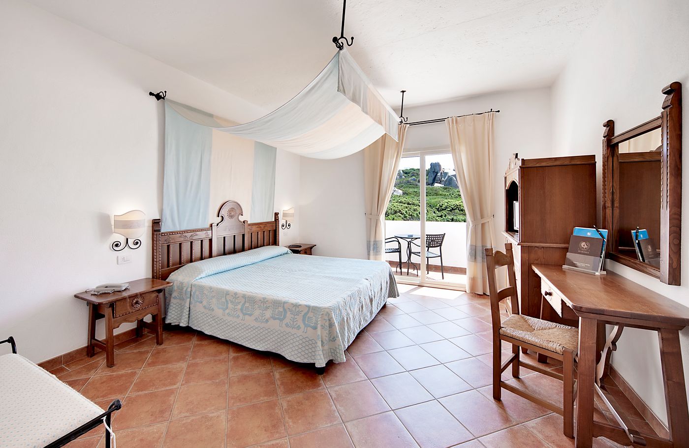 Colonna-Grand-Hotel-Capo-Testa-Room-18