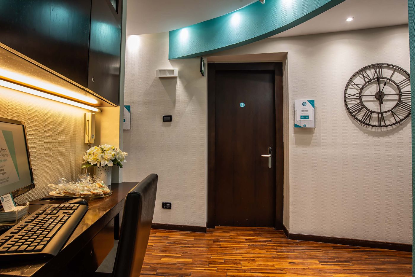 Merulana-Inn-Lobby-3