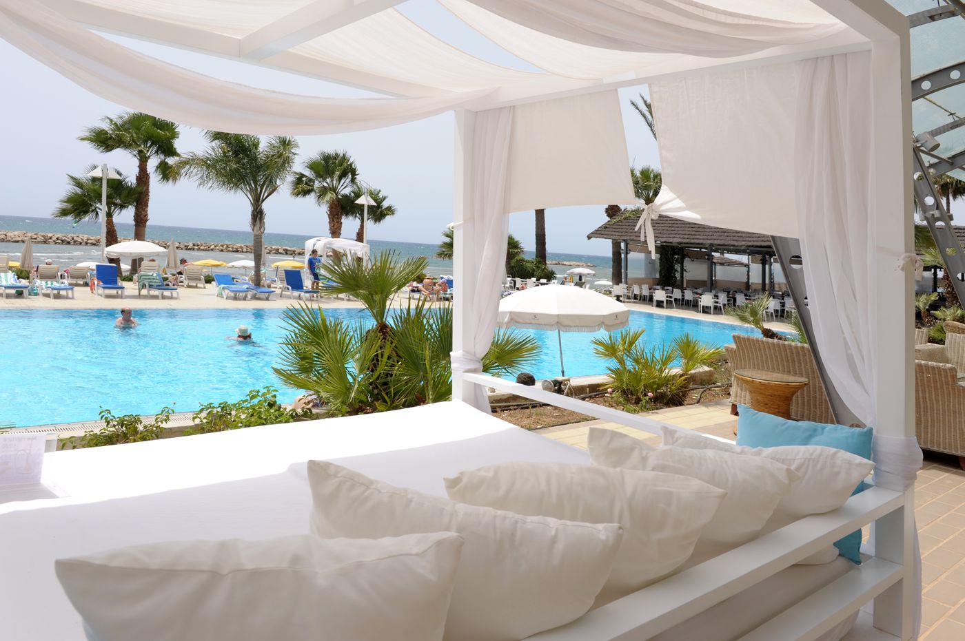 Palm Beach Hotel and Bungalows