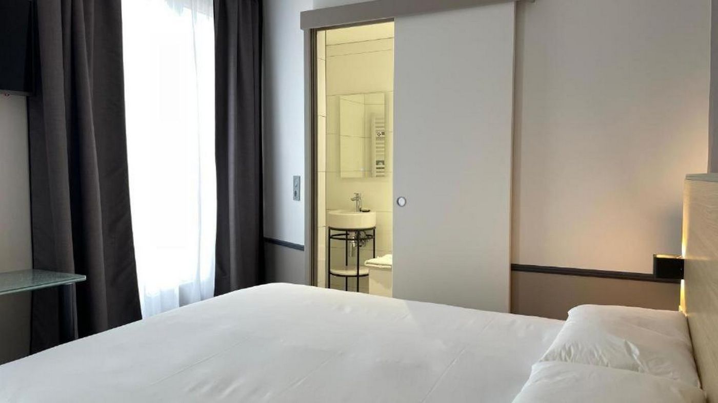 Hotel-La-Folie-des-Pres---Saint-Germain-des-Pres-Room-24