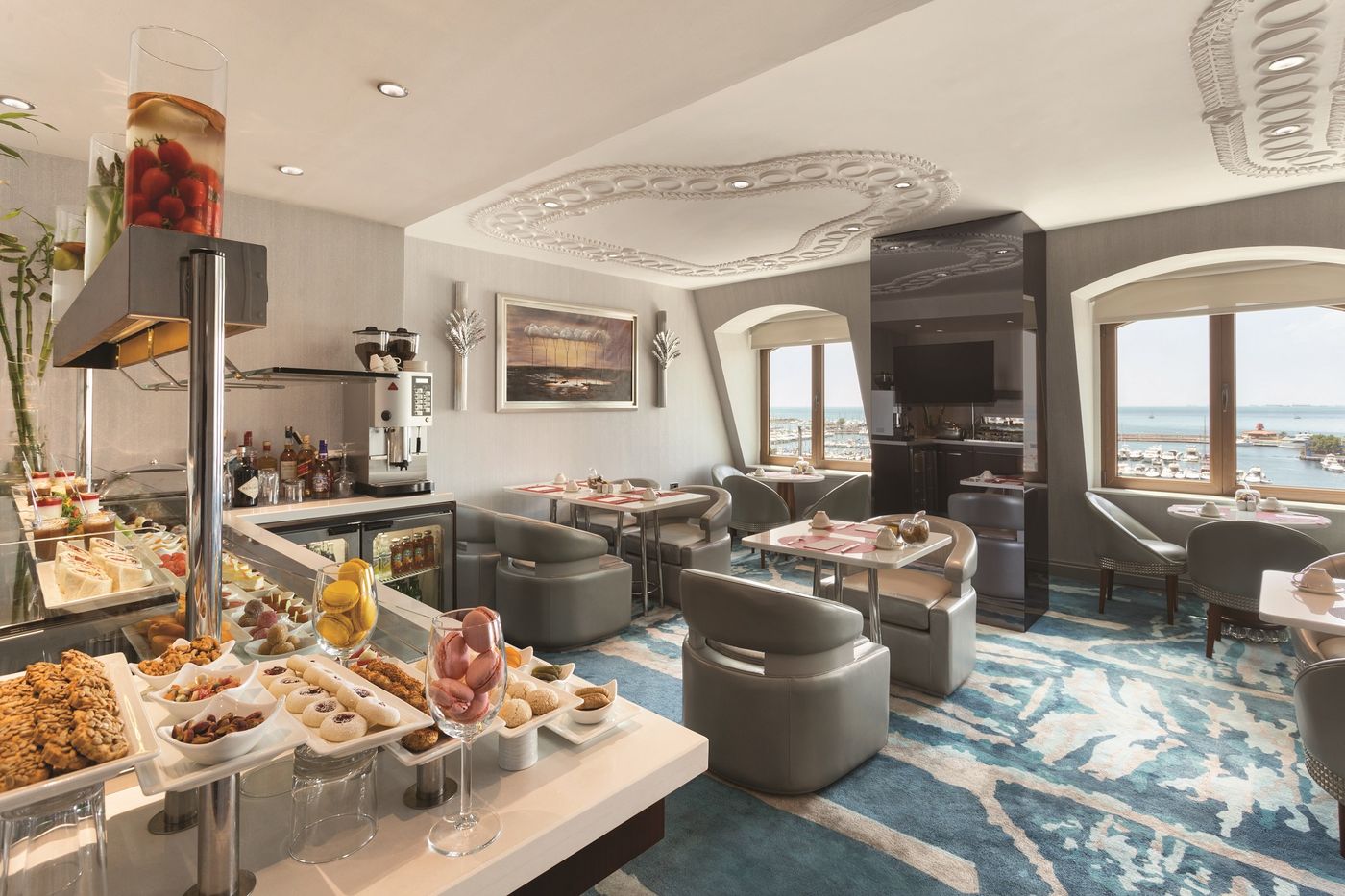 Wyndham-Grand-Istanbul-Kalamis-Marina-Hotel-Room-16