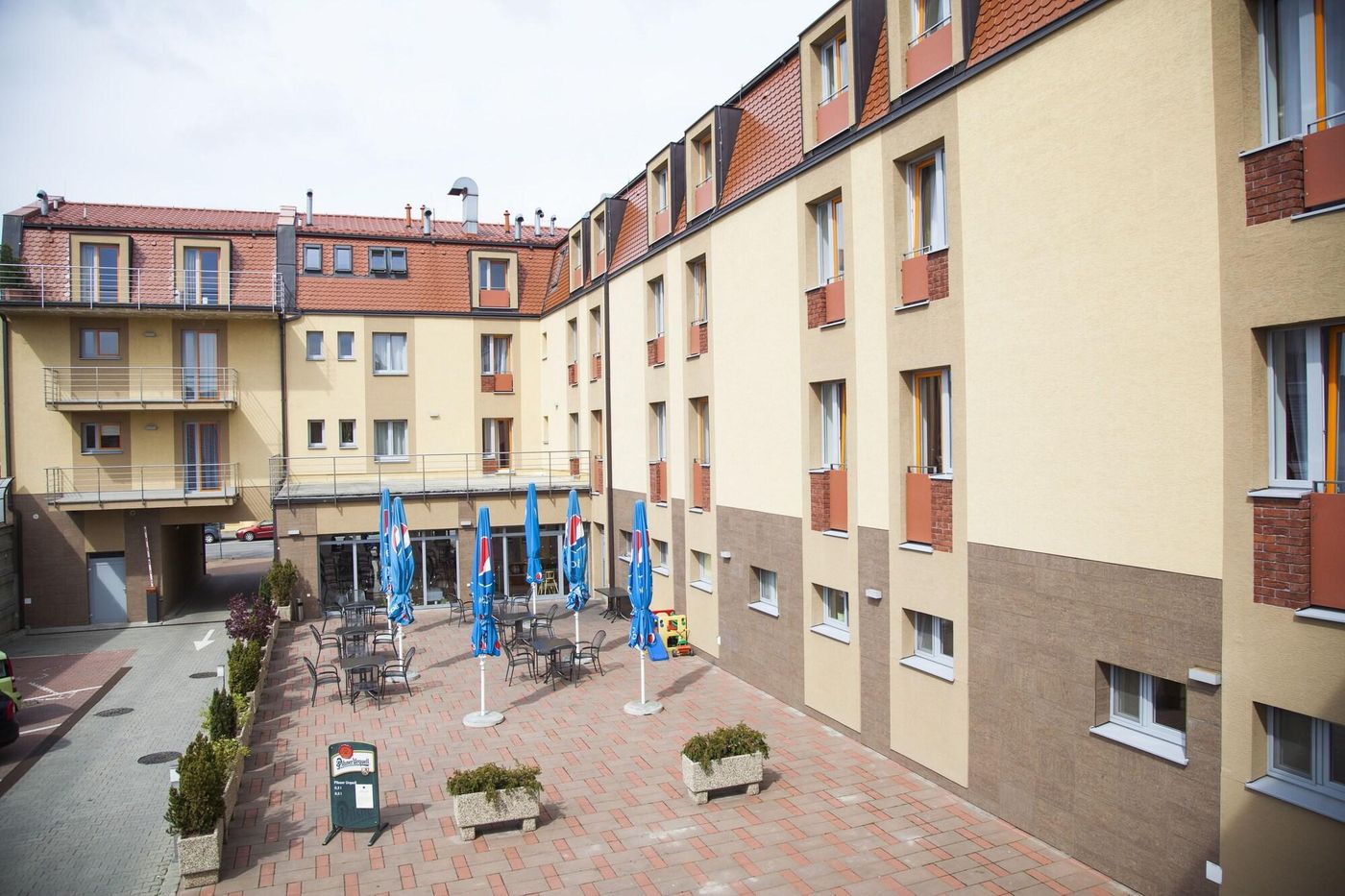 Hotel Eminent-Slovakia-STUPAVA-Restaurant-10