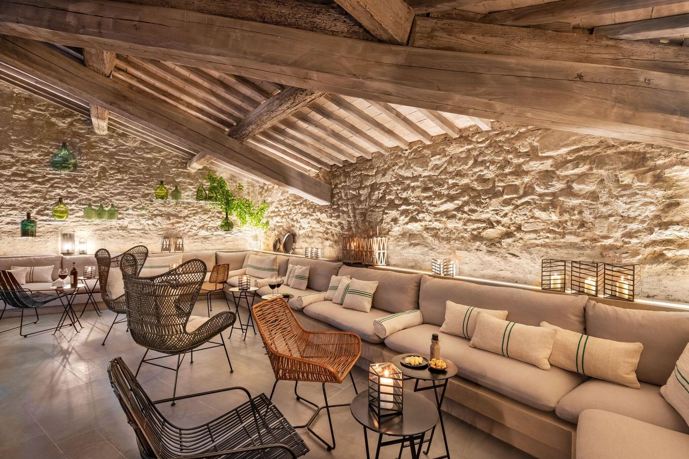 Badia-Di-Pomaio-Bar-11