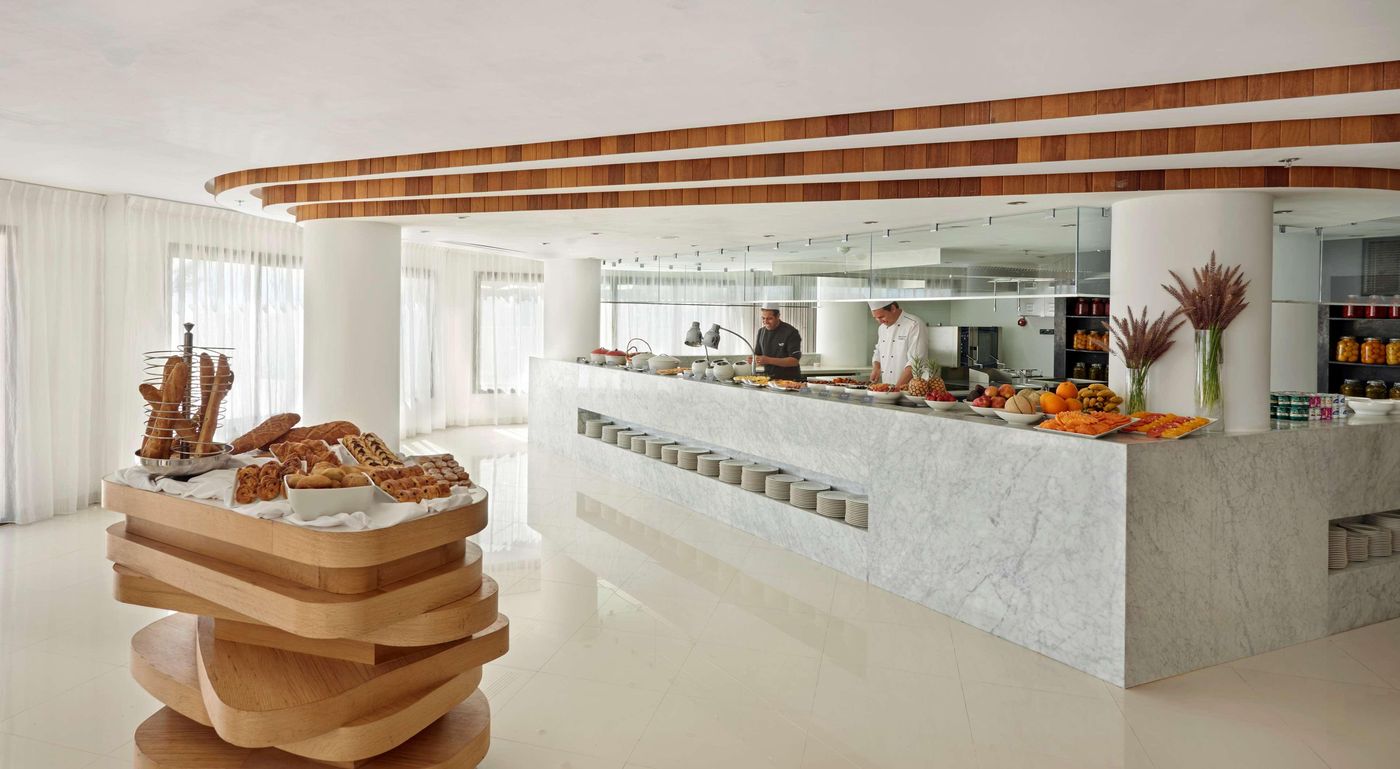 Hyatt-Place-Taghazout-Bay-Restaurant-46