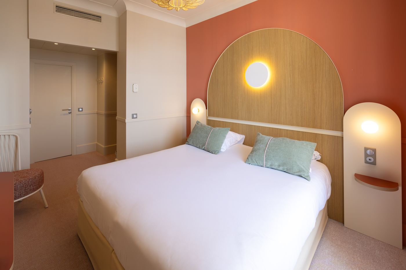 Hotel Vacances Bleues Le Balmoral-France-MENTON-Room-8