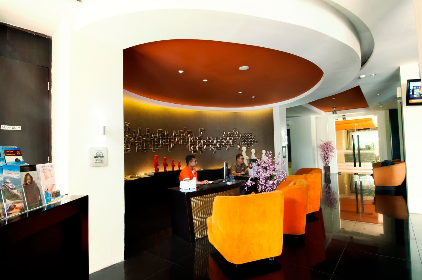 100 Sunset Hotel and Ballroom-Indonesia-KUTA-Lobby-3