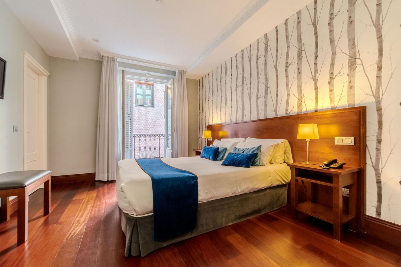 Lusso-Hotel-Infantas-Room-26