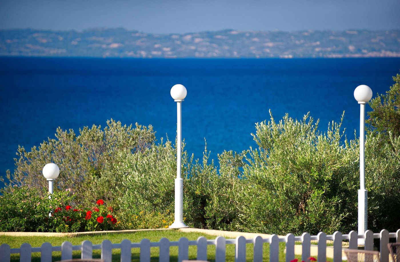 Elea-Village-Sports-and-Entertainment-73