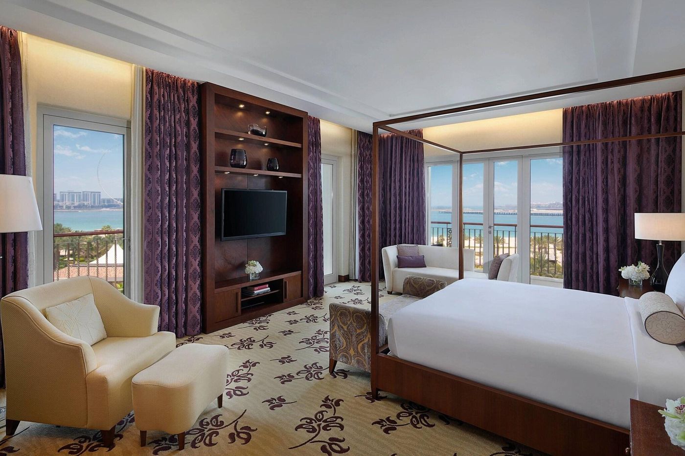 The-Ritz-Carlton--Dubai-Room-31