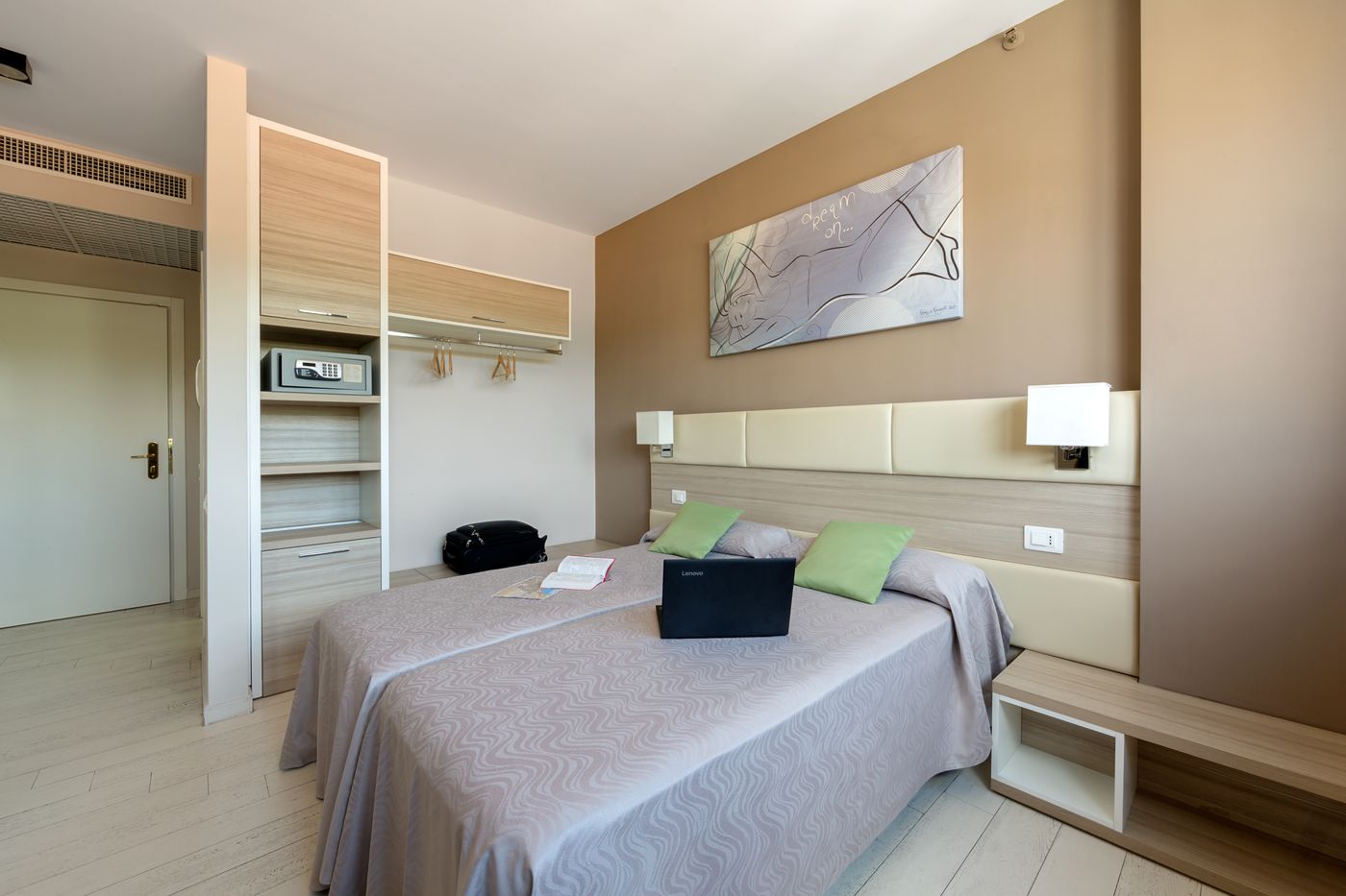Cristina - Italy - NAPOLI - Room - 4