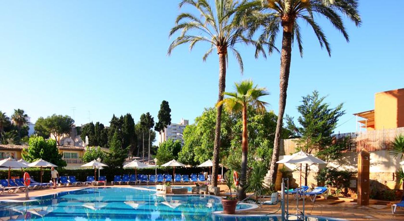 Valentin Reina Paguera - Adults Only