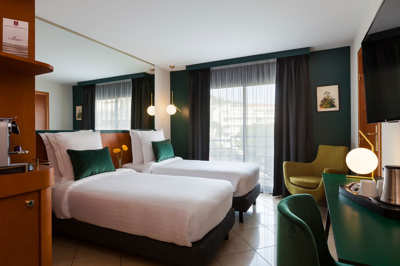 Neho-Suites-Cannes-Croisette-Room-22