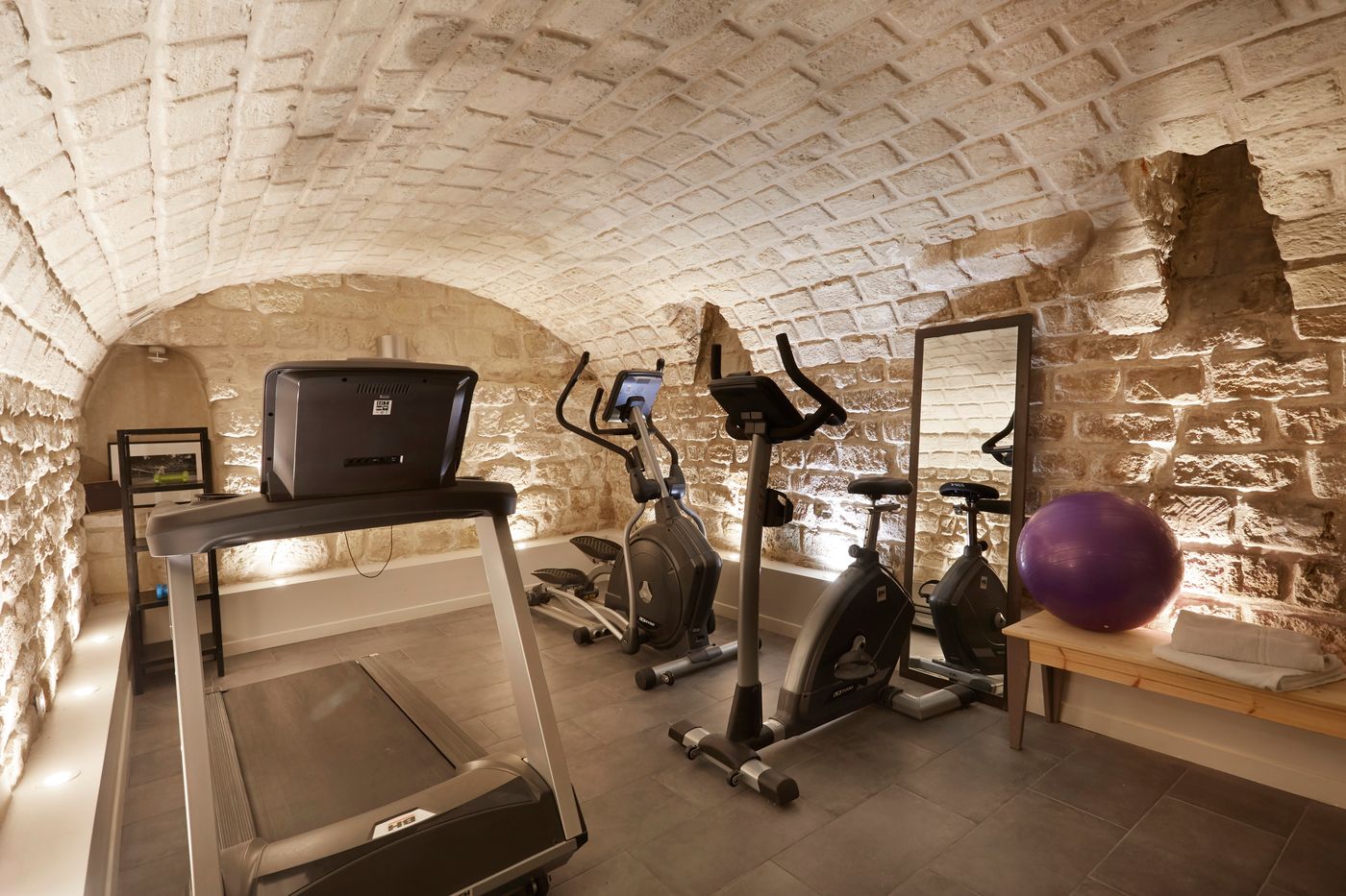 Jardin-de-Villiers-Sports-and-Entertainment-14