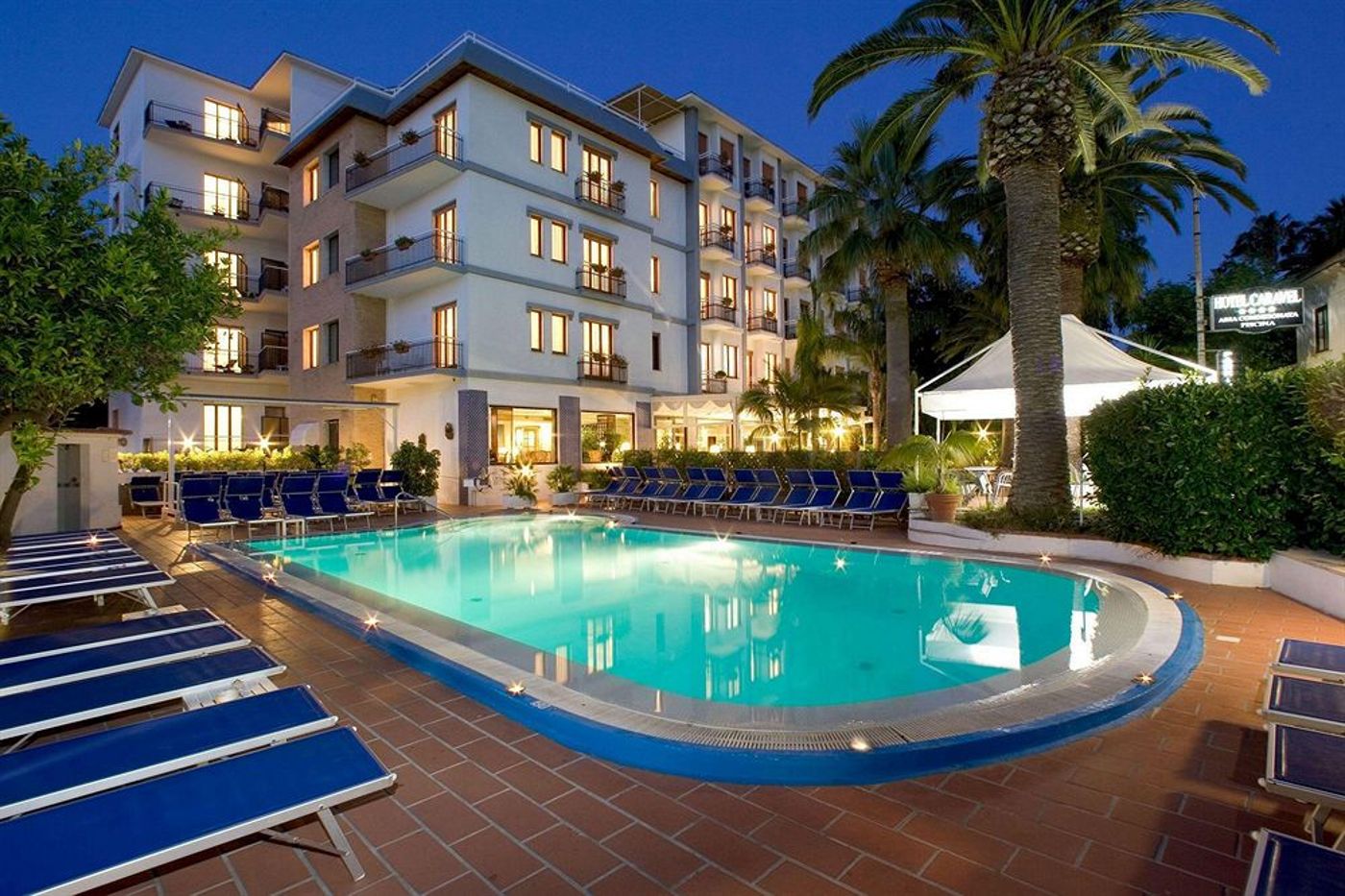 Hotel-Caravel-Pool-1