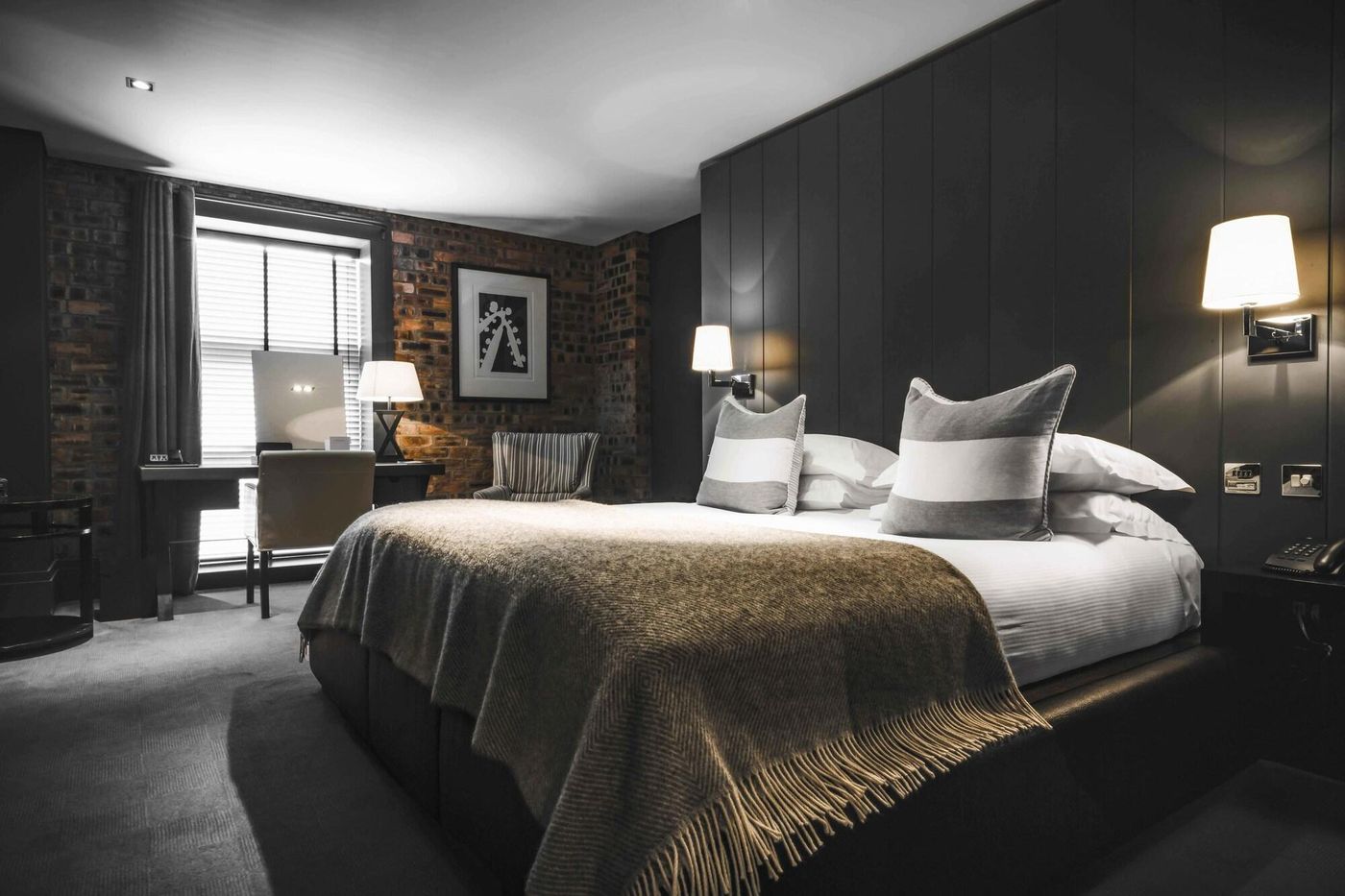 Dakota Eurocentral-United Kingdom-Motherwell-General view-1