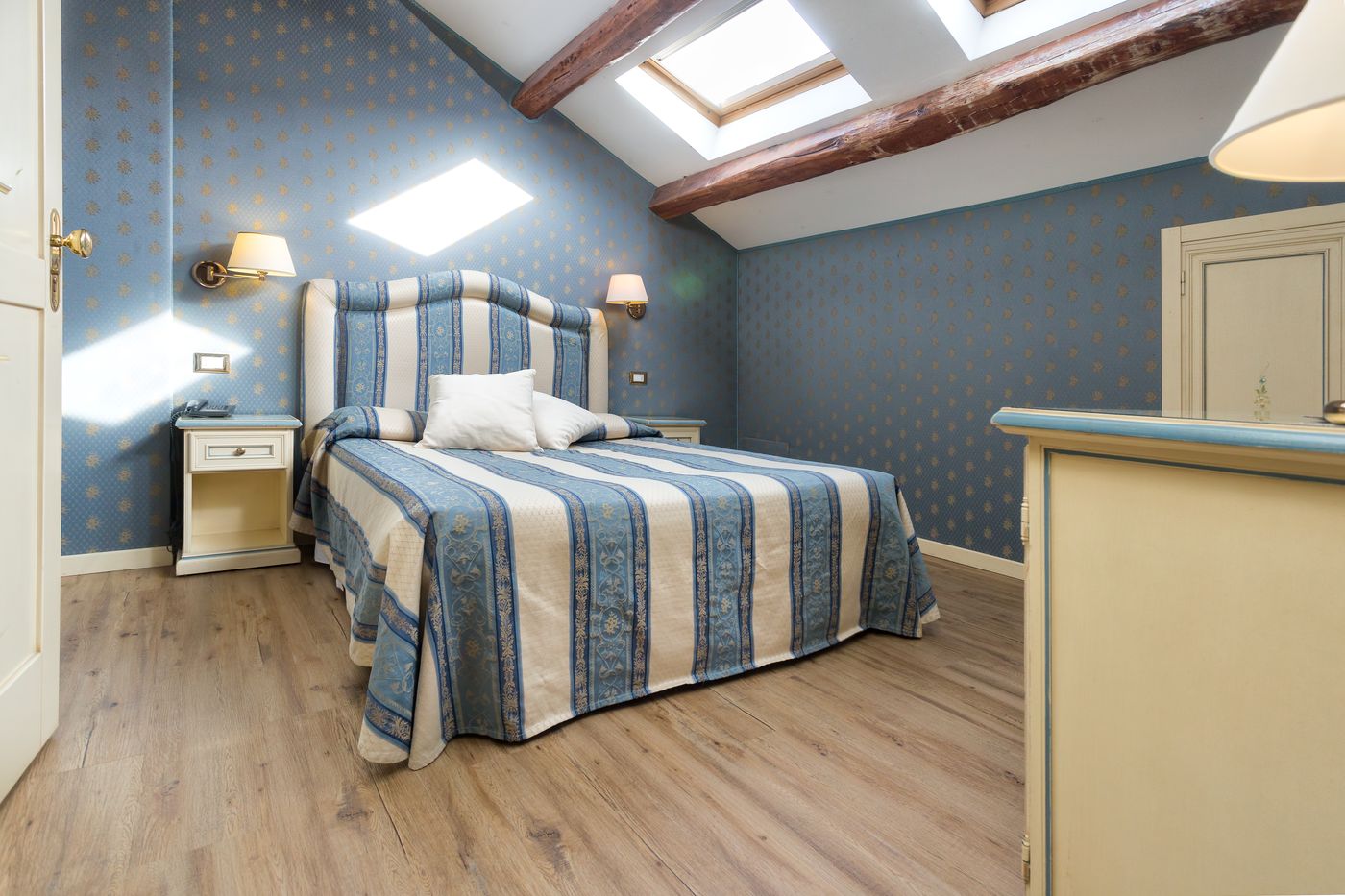 Hotel-Conterie-Room-9