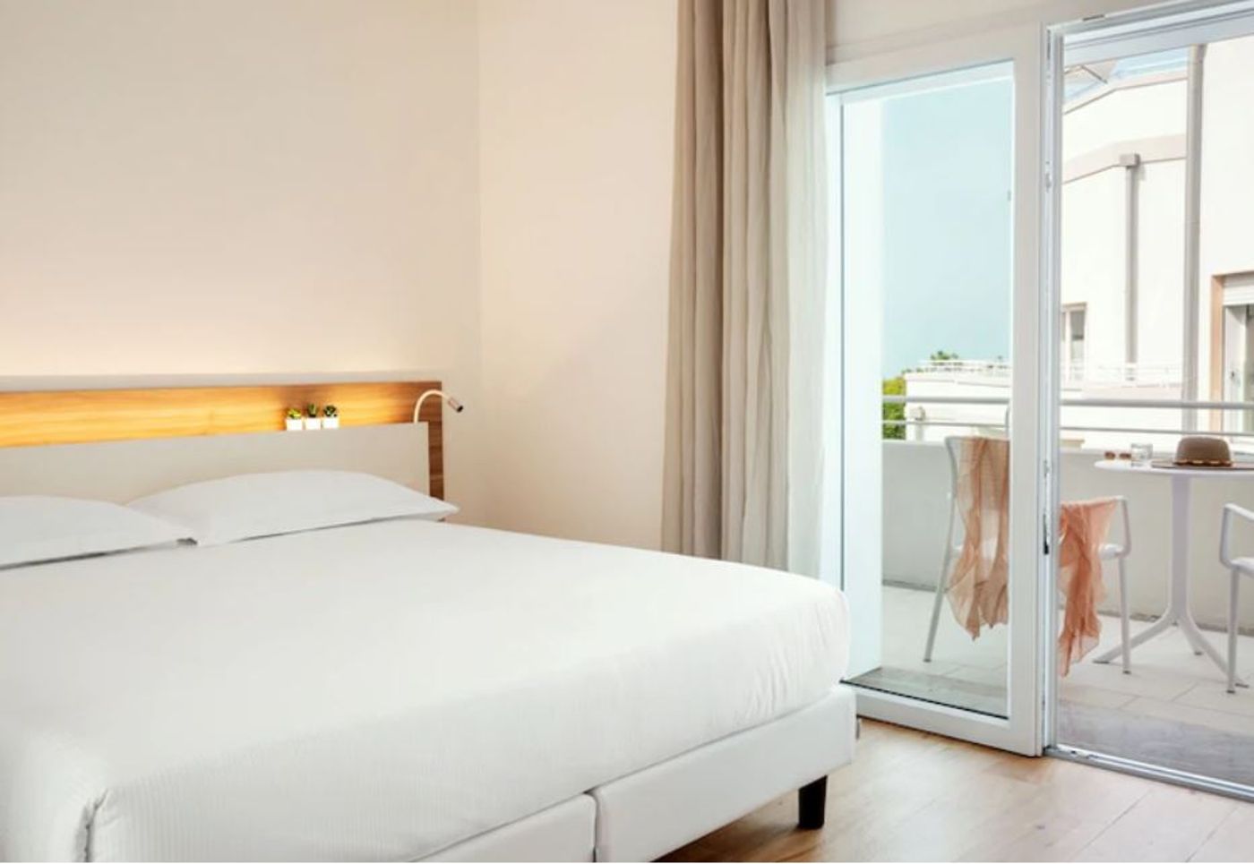 Toscana-Charme-Resort-Room-16