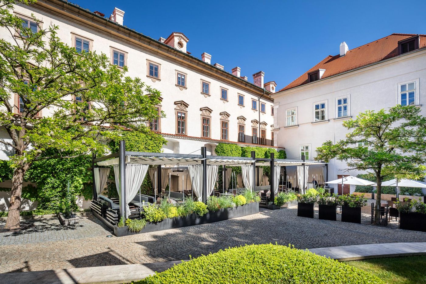 Mandarin Oriental, Prague - Czech Republic - Prague 1 - Terrace - 3