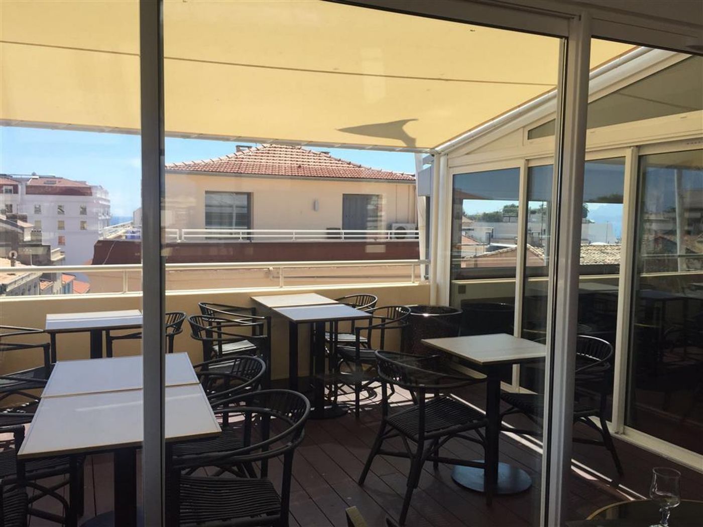 Best-Western-Hotel-Univers-General-view-3