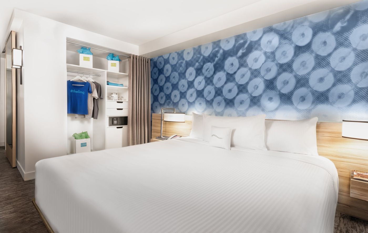 The-LINQ-Hotel-and-Casino---A-Caesars-Rewards-Destination-Room-29