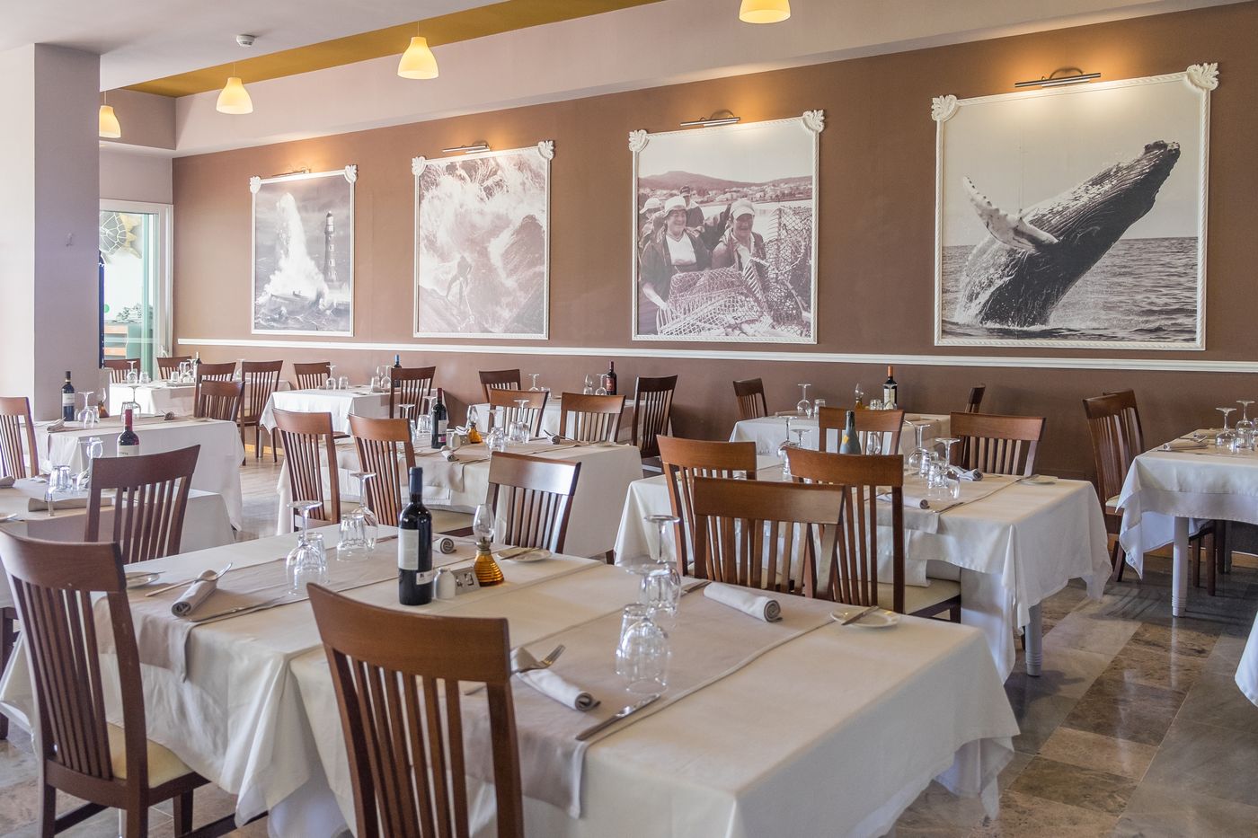 Altamira-Restaurant-14