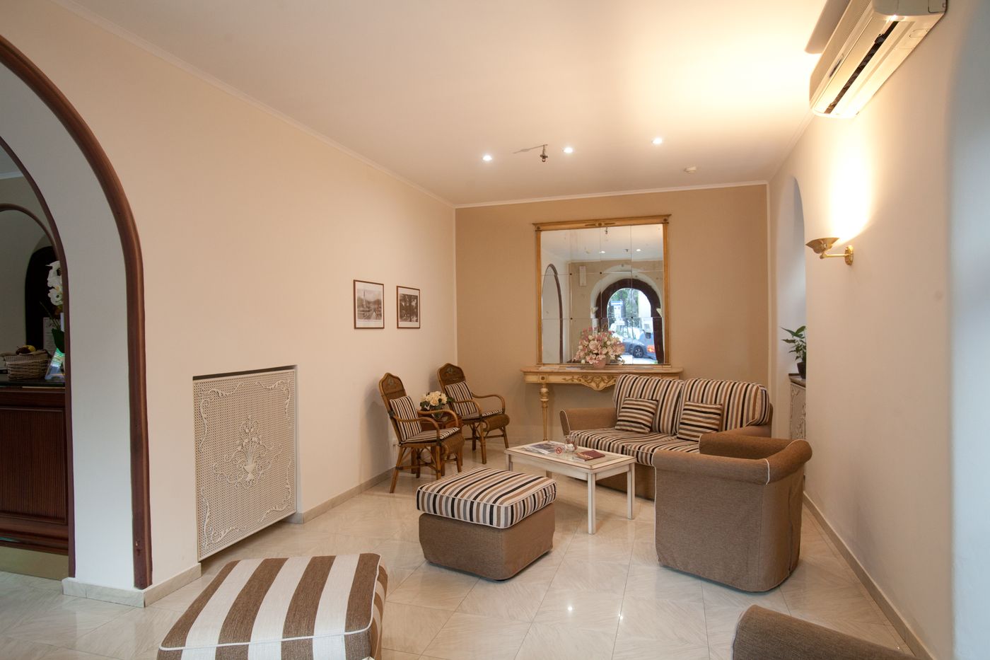 Hotel Giulio Cesare - Italy - RAPALLO - Lobby - 4