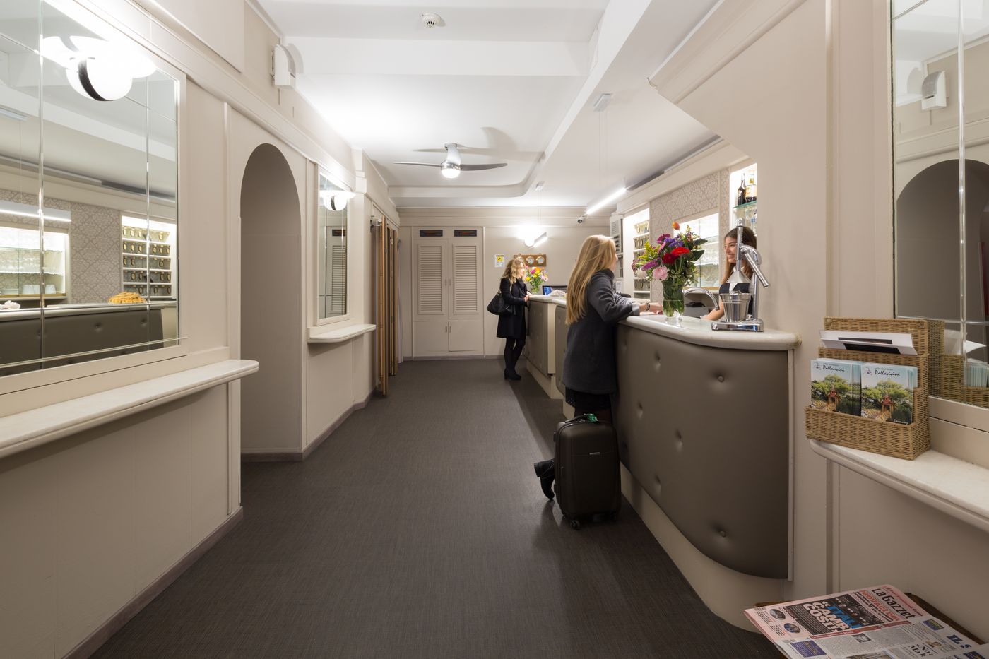 Helvetia - Italy - GENOVA - Lobby - 7