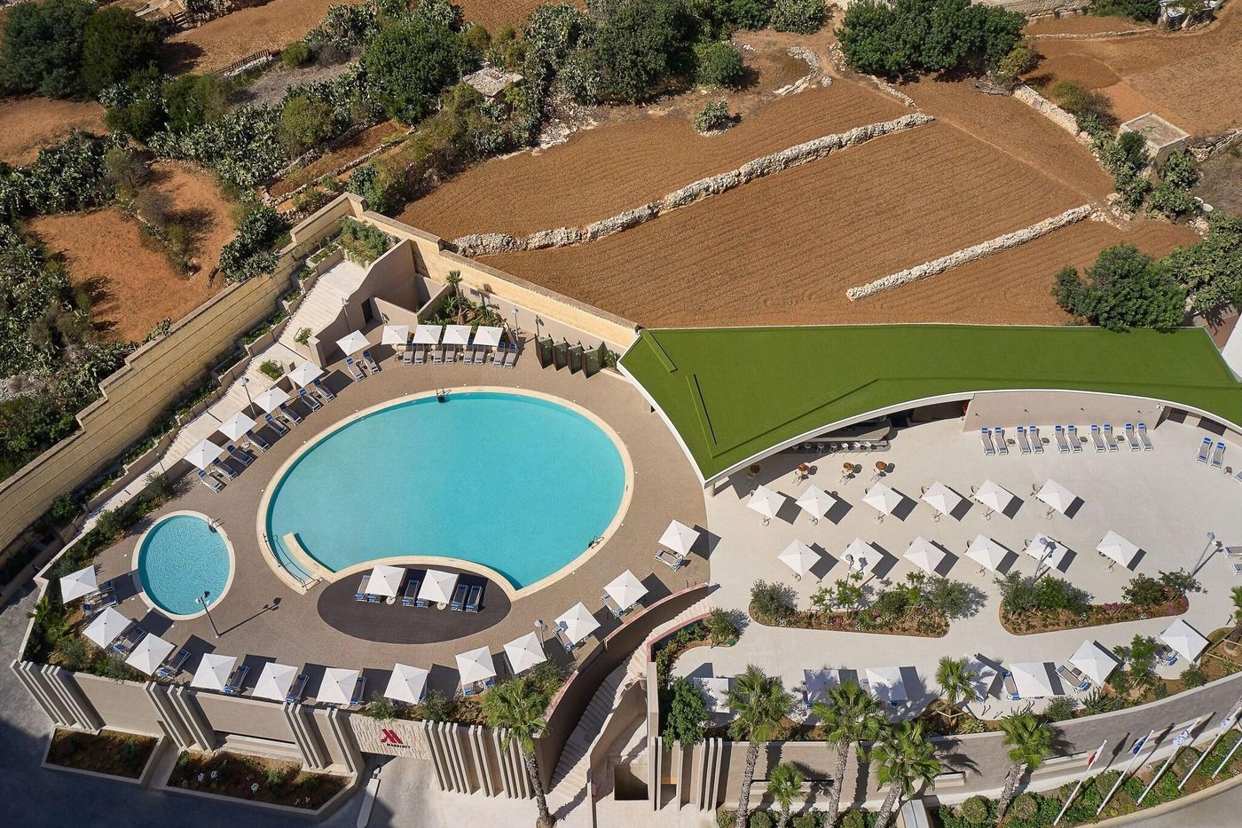 Le-Meridien-St--Julians-Hotel---Spa-General-view-3