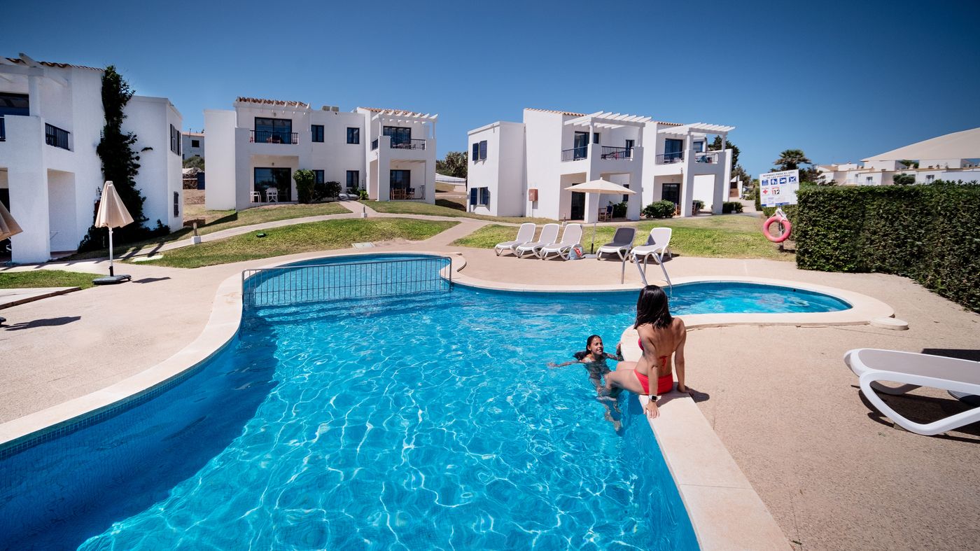 Primasud-Suites-Pool-4