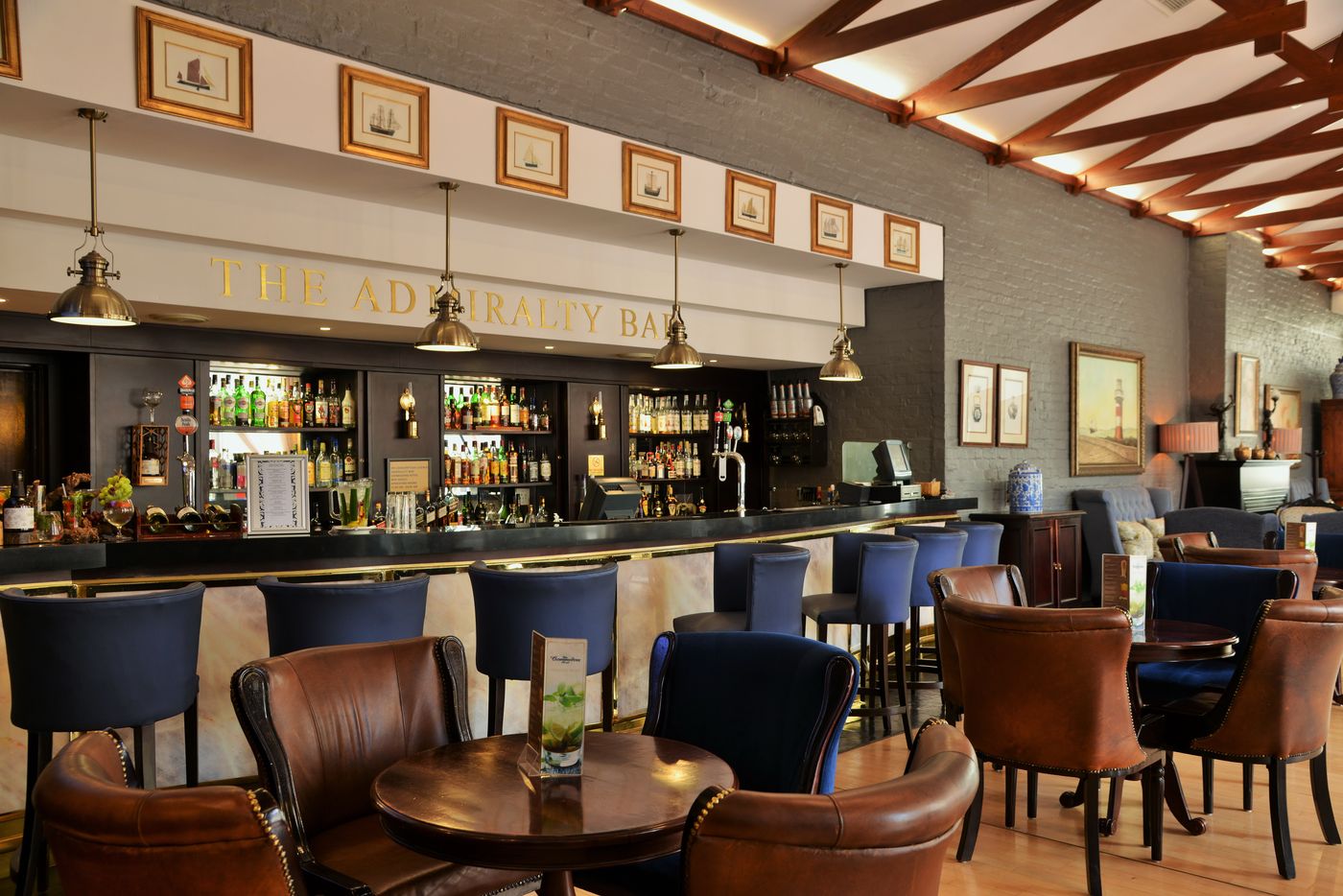 The-Commodore-Bar-20