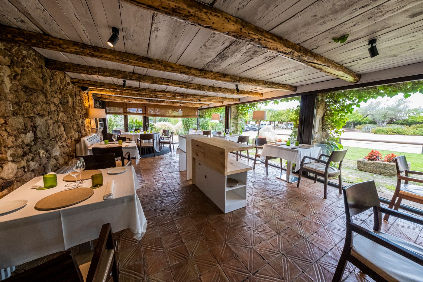 Mas-Sola-Restaurant-27